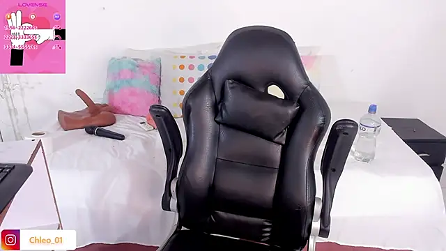 Chleo   online show from October 21, 2:29 pm