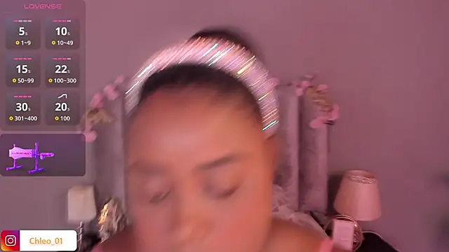 Chleo   online show from February 4, 12:33 pm