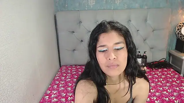 Snapshot of ginasailor chatting on November 22, 1:04 am ginasailor online show from November 22, 1:04 am