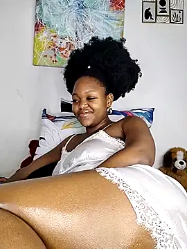 Snapshot of Sexymamibo chatting on April 24, 3:14 pm Sexymamibo online show from April 24, 3:14 pm