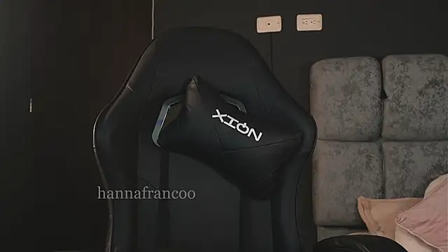 eimy22 online show from March 17, 11:52 pm