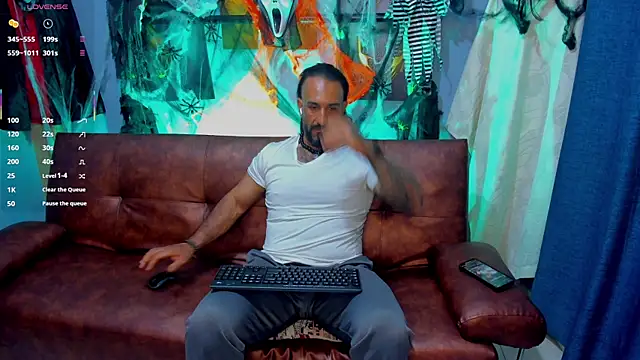 Snapshot of mr_maik chatting on November 4, 5:45 pm mr maik online show from November 4, 5:45 pm