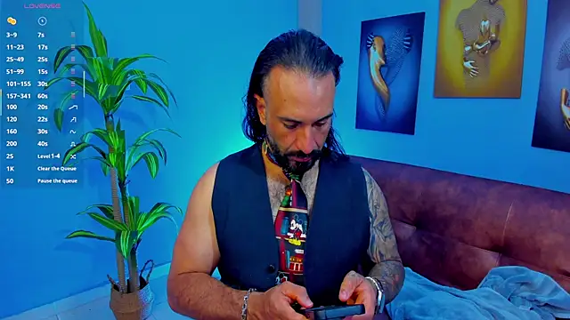 Snapshot of mr_maik chatting on November 10, 5:56 pm mr maik online show from November 10, 5:56 pm