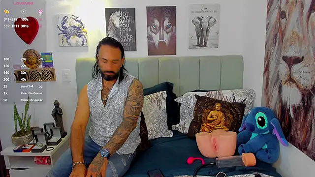 Snapshot of mr_maik chatting on November 13, 10:19 pm mr maik online show from November 13, 10:19 pm