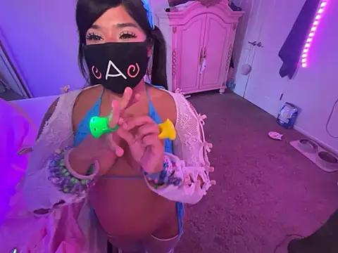 Onlypawzz online show from March 30, 2:01 am