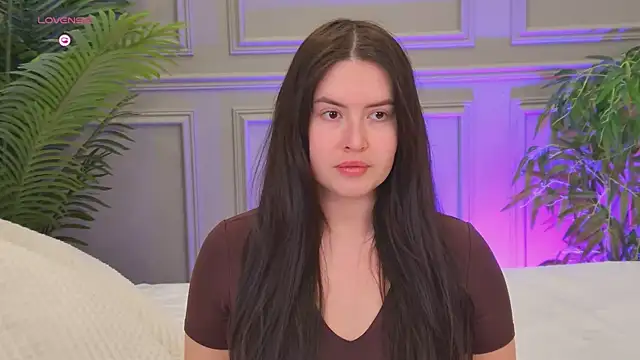 TrishaWinslet online show from February 5, 6:29 am