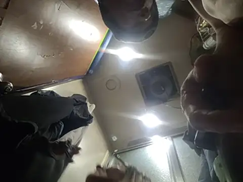 ILUV2TUCHMYKITTY online show from November 11, 12:38 pm