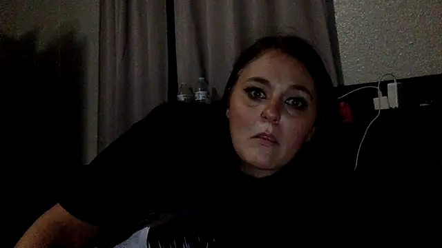 nicolelux33 online show from November 29, 2:47 am