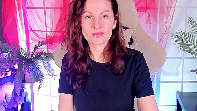 April o Nill online show from November 21, 6:17 pm