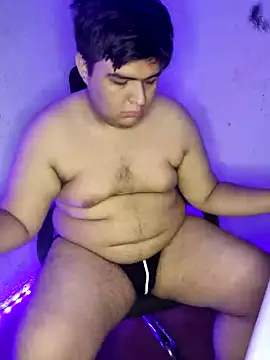 Snapshot of David_GX chatting on January 24, 2:18 am David GX online show from January 24, 2:18 am