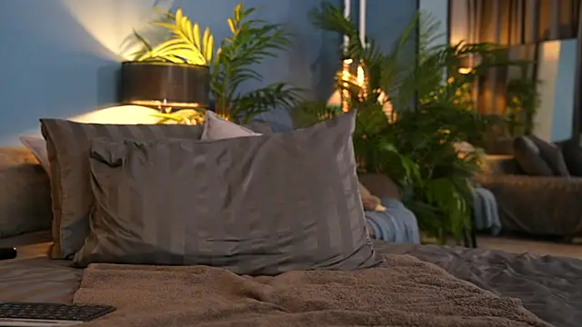  keeti  online show from October 26, 2:12 pm