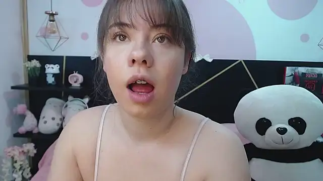 Snapshot of DanniAbbey chatting on September 27, 11:48 am DanniAbbey online show from September 27, 11:48 am