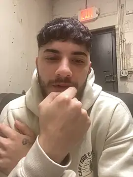 here4pussyy online show from February 26, 3:32 am
