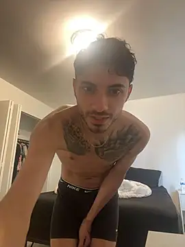 here4pussyy online show from July 28, 5:23 pm