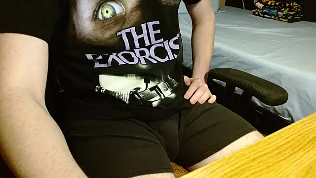 Snapshot of readytocome90 chatting on March 5, 1:34 am readytocome90 online show from March 5, 1:34 am