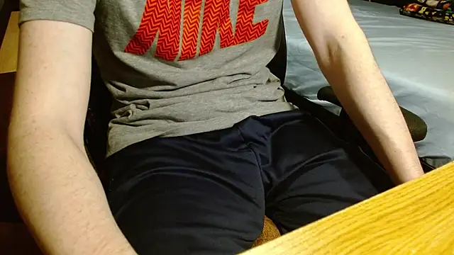 Snapshot of readytocome90 chatting on March 14, 3:45 am readytocome90 online show from March 14, 3:45 am