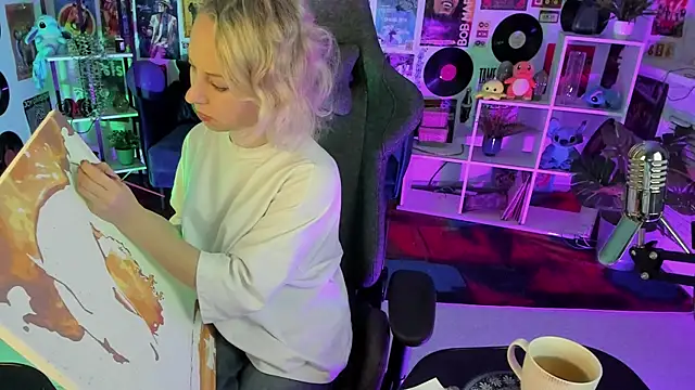 Snapshot of LylithSkye chatting on December 11, 12:02 pm LylithSkye online show from December 11, 12:02 pm