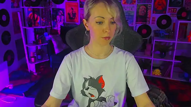 Snapshot of LylithSkye chatting on January 26, 11:28 am LylithSkye online show from January 26, 11:28 am