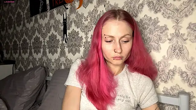 MarthaGees online show from December 2, 5:52 pm