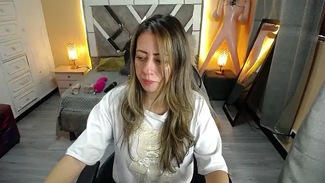 miss hanna07 online show from January 22, 12:17 pm