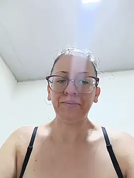 miss hanna07 online show from November 8, 11:43 am