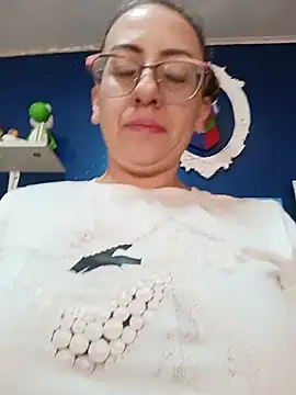 miss hanna07 online show from June 1, 4:52 pm