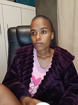 SexySlenderLexy online show from June 11, 6:44 am