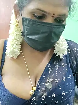 Snapshot of malliga98 chatting on September 25, 9:02 am malliga98 online show from September 25, 9:02 am