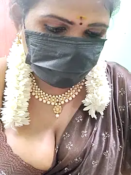 Snapshot of malliga98 chatting on September 25, 9:07 pm malliga98 online show from September 25, 9:07 pm