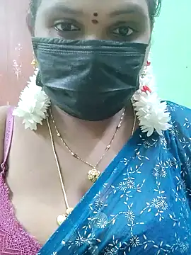 Snapshot of malliga98 chatting on November 1, 8:22 pm malliga98 online show from November 1, 8:22 pm