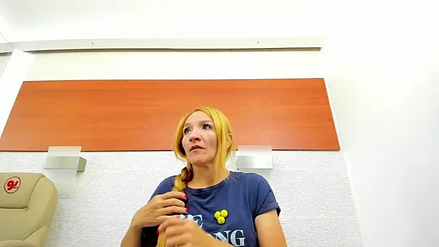 maddy cartter online show from December 18, 10:10 am