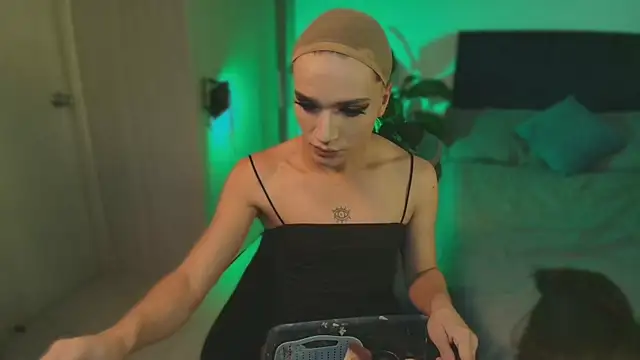 Snapshot of pansuggarofficial chatting on October 5, 7:01 pm pansuggarofficial online show from October 5, 7:01 pm