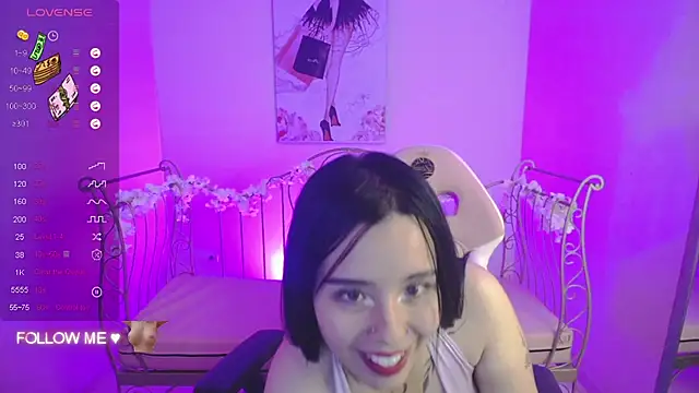 Mia Lopez  online show from January 30, 2:04 pm