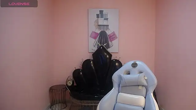 Mia Lopez  online show from September 18, 1:13 pm