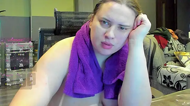 1lindsey1 online show from October 2, 12:34 pm