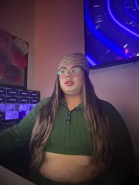 Snapshot of Tom_Silver__ chatting on March 31, 8:37 am Tom Silver online show from March 31, 8:37 am