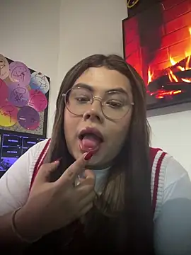 Snapshot of Tom_Silver__ chatting on April 15, 5:47 am Tom Silver online show from April 15, 5:47 am