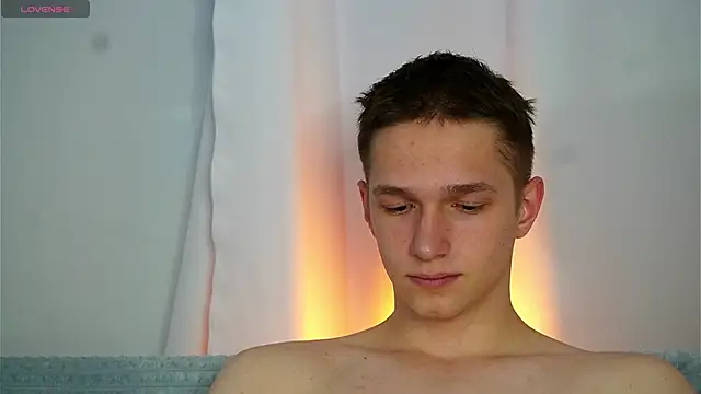 dustyn fox online show from December 6, 5:22 pm