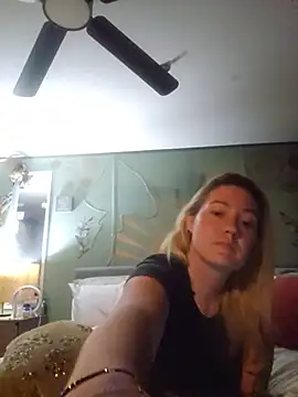 ashlynnstarr online show from August 6, 6:04 am