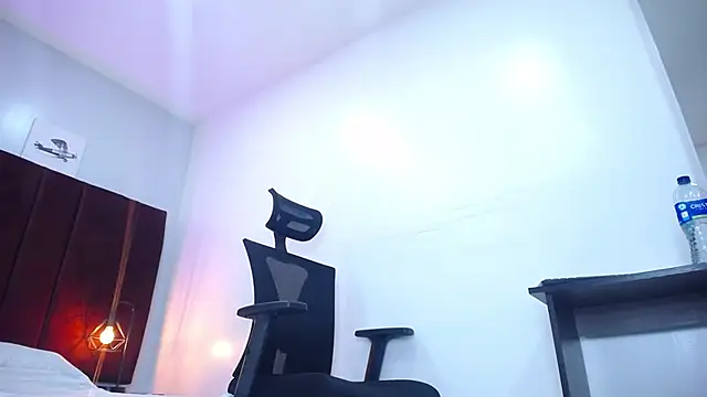 Anthonelaa   online show from January 23, 8:24 pm