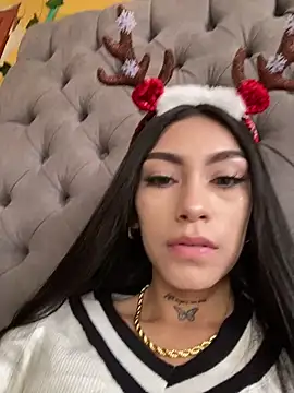 Effy Bonny online show from December 19, 6:34 pm