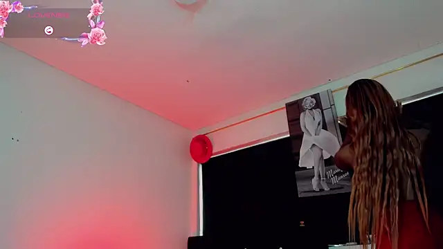 Kendall hornyy online show from July 20, 7:38 pm