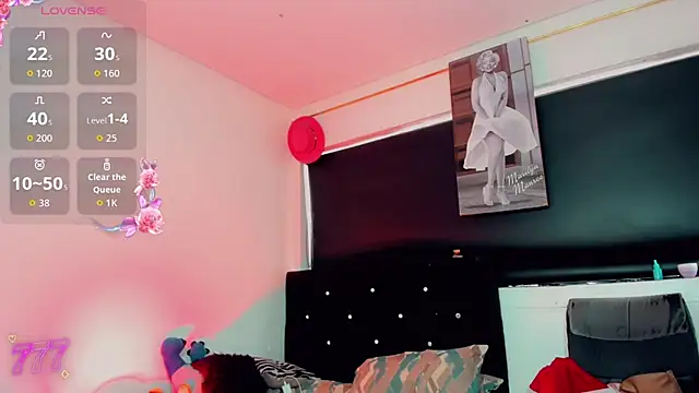 Kendall hornyy online show from July 24, 7:23 pm