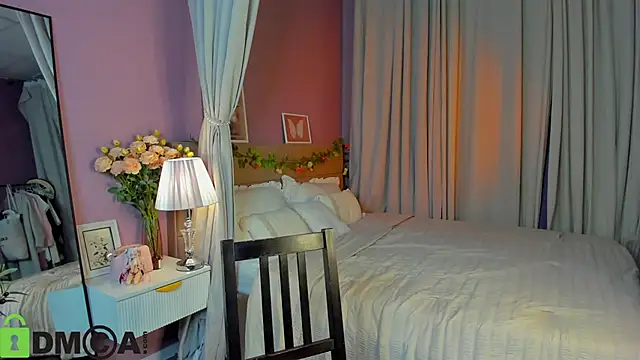 Dearly Emily online show from March 4, 5:19 pm