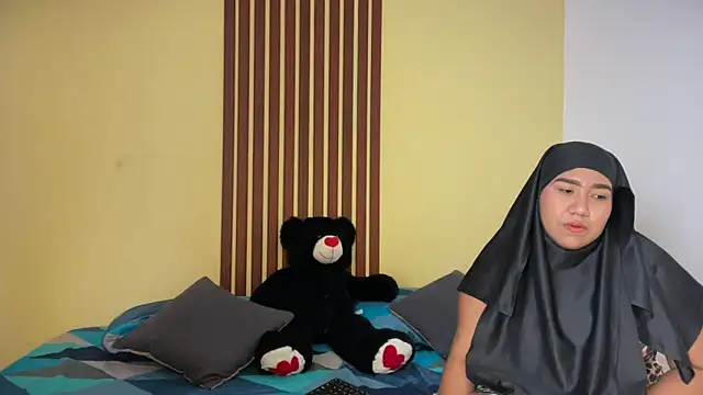 Snapshot of _Shara_Handal_ chatting on March 14, 7:03 am Shara Handal online show from March 14, 7:03 am