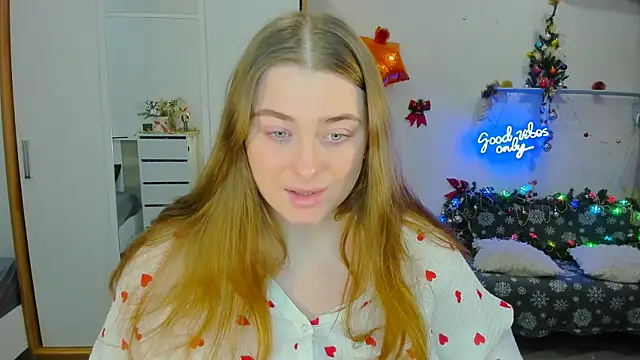 Demure Smile online show from December 2, 2:42 am