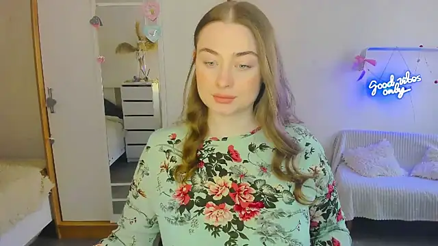 Demure Smile online show from February 19, 9:17 am