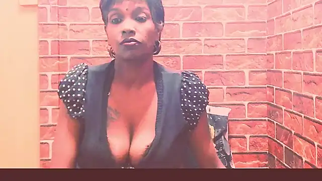 Fuckable Nasty MILF online show from June 22, 4:04 pm