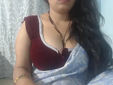 cute-priy online show from February 13, 8:59 am