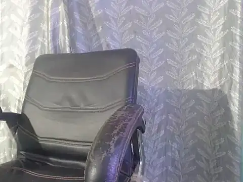 cute-priy online show from October 7, 3:04 am